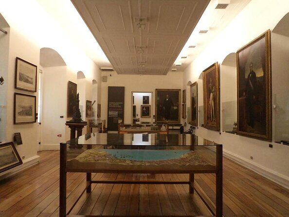 Santiago Private Walking Tour with a Local - Key things that make this Santiago walk worth it