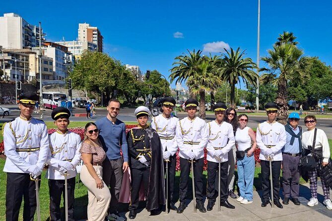 Santiago: Viña del Mar, Valparaiso & Casablanca Valley Tour - Lunch in Valparaíso: your call, with local recommendations