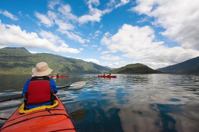 Sea Kayaking the first fjord of Patagonia - Entering the Reloncaví fjord from Puerto Varas (without the stress)