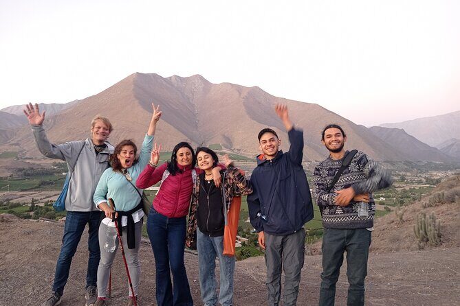 Stargazing Hiking Valle de Elqui - Hiking Rhythm and Gear: Trekking Poles and a Comfortable Viewing Setup