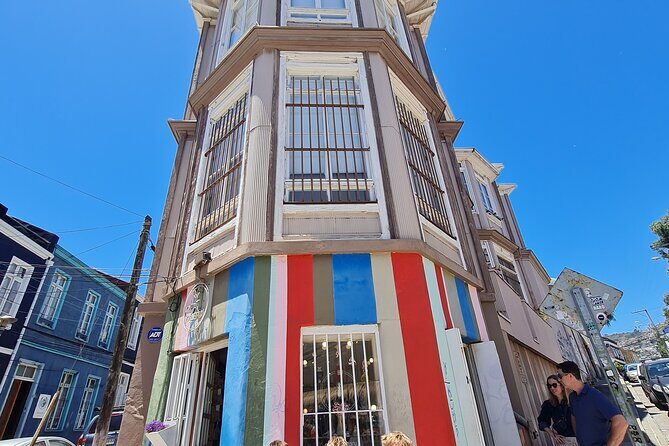 Street Art in Valparaiso and Wines in Casablanca from Santiago - Key points worth highlighting