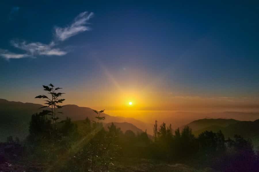 Sunset over the Andes Mountains - The Andes viewpoint photo stop: where the Cordillera hits your senses