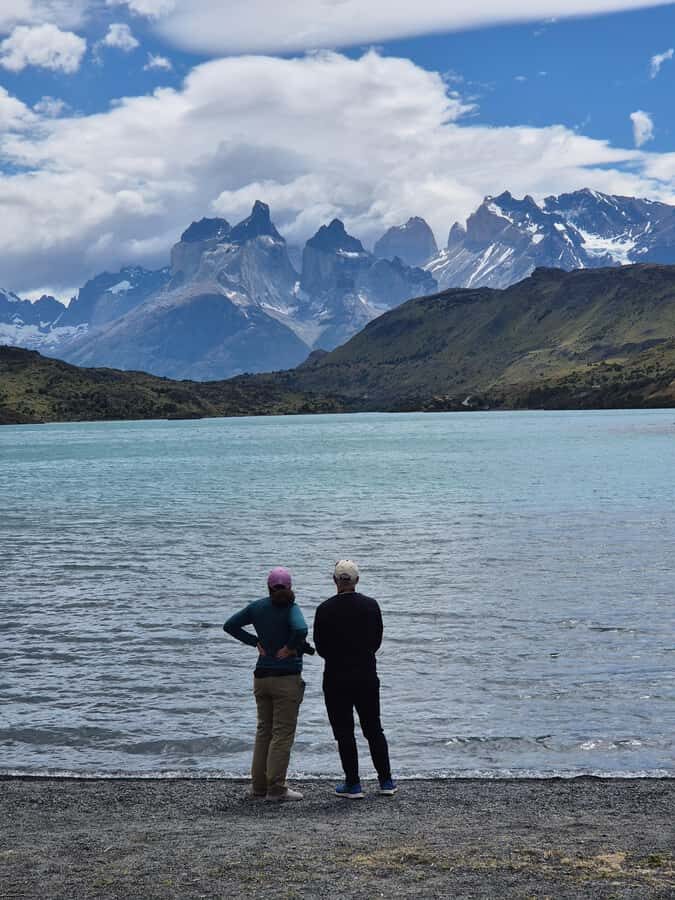 Torres del Paine: Full Day Excursion Torres del Paine + Milodon Cave. - Lake Pehoe: lunch time with Cordillera Paine views