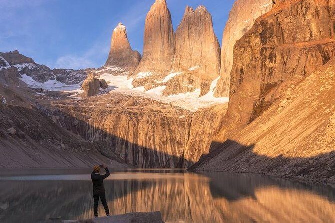 Trekking Base Torres - Torres del Paine trek from Puerto Natales - The hike reality check: 20 km and a big viewpoint altitude