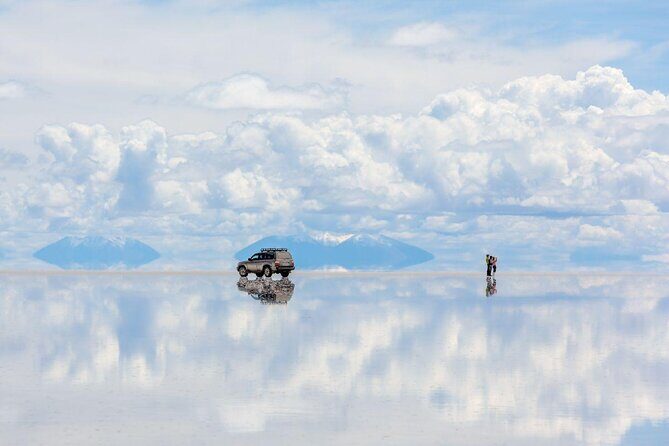 Uyuni Salt Flats 4-days tour from Atacama> private room available - Key things that make this Uyuni tour click