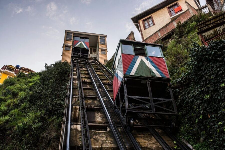 Valparaiso: Guided Walking Tour with Ascensor Rides - Price and pace: is $70 good value for a 4-hour day?