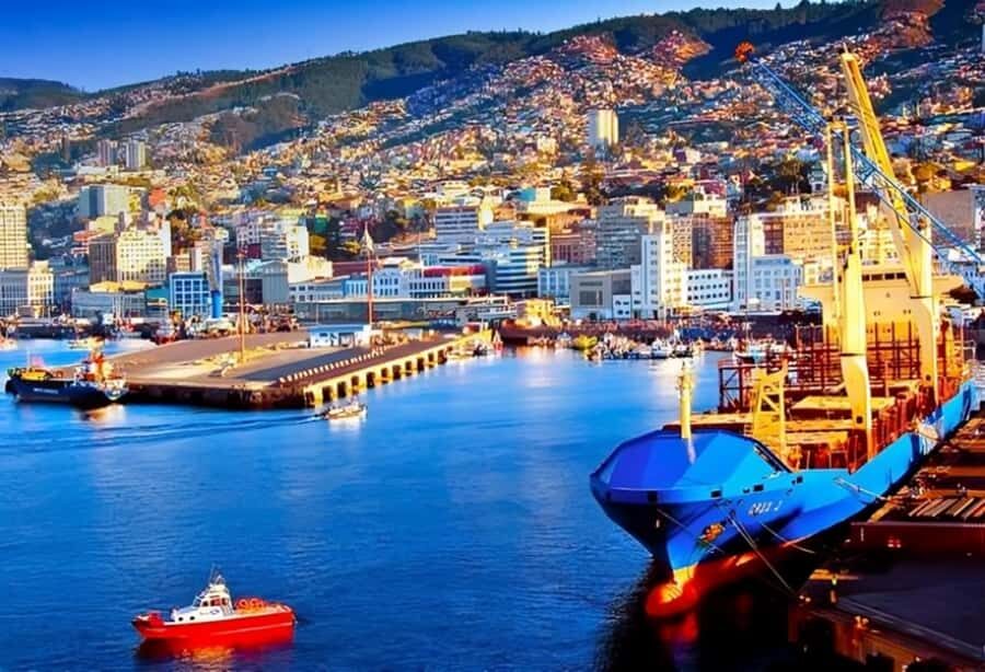 Valparaiso : Must-See Sites Walking Tour With A Guide - Price, tickets, and the best way to use $31