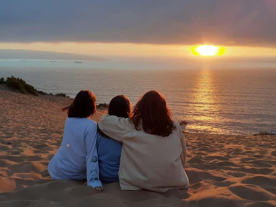 Valparaíso: Sandboarding and Sunset in Concon Sand Dunes - When the Light Turns: How Sunset Shapes the Whole Activity
