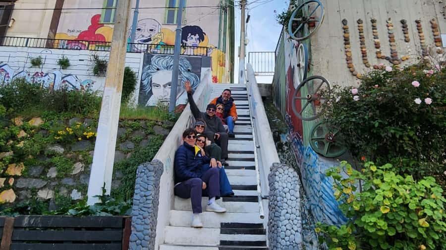 Valparaíso, Viña del Mar and Casablanca Full Day Experience - Who this tour fits best