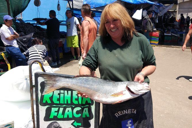 Valpo in 1 day: Authentic + Famous! Semi-private walking tour & public transport - Caleta Portales: Fishermen First, Sea Lions Close