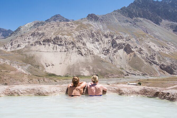 Volcano & Hotsprings 4K - Climbing Toward the San José Volcano Viewpoint (2,500m)